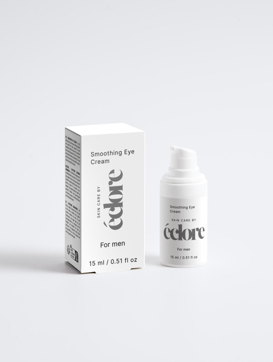 Vit förpackning och pump-flaska med Smoothing Eye Cream for men från éclore, 15ml ögonkräm i minimalistisk design