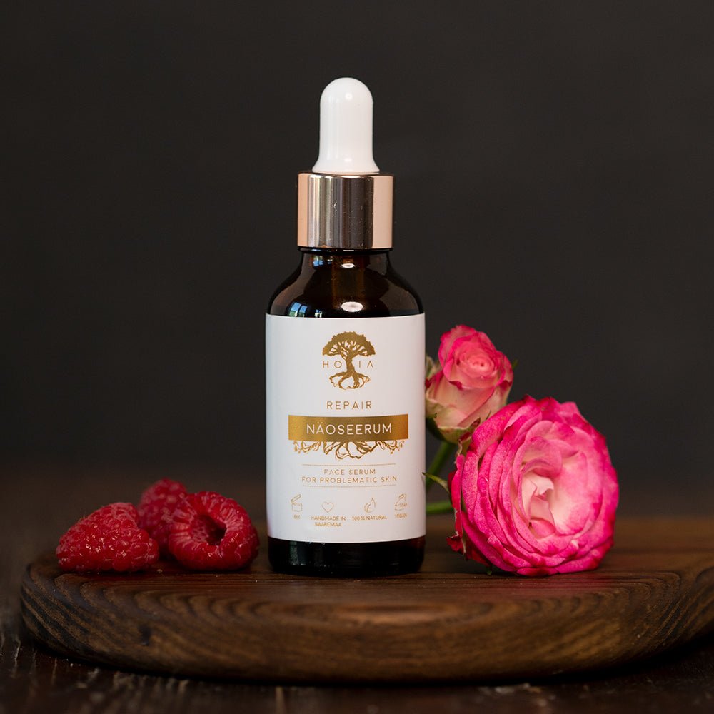 HOIA Face Serum Repair - naturligt ansiktsserum för problemhy i 30ml glasflaska mot neutral bakgrund