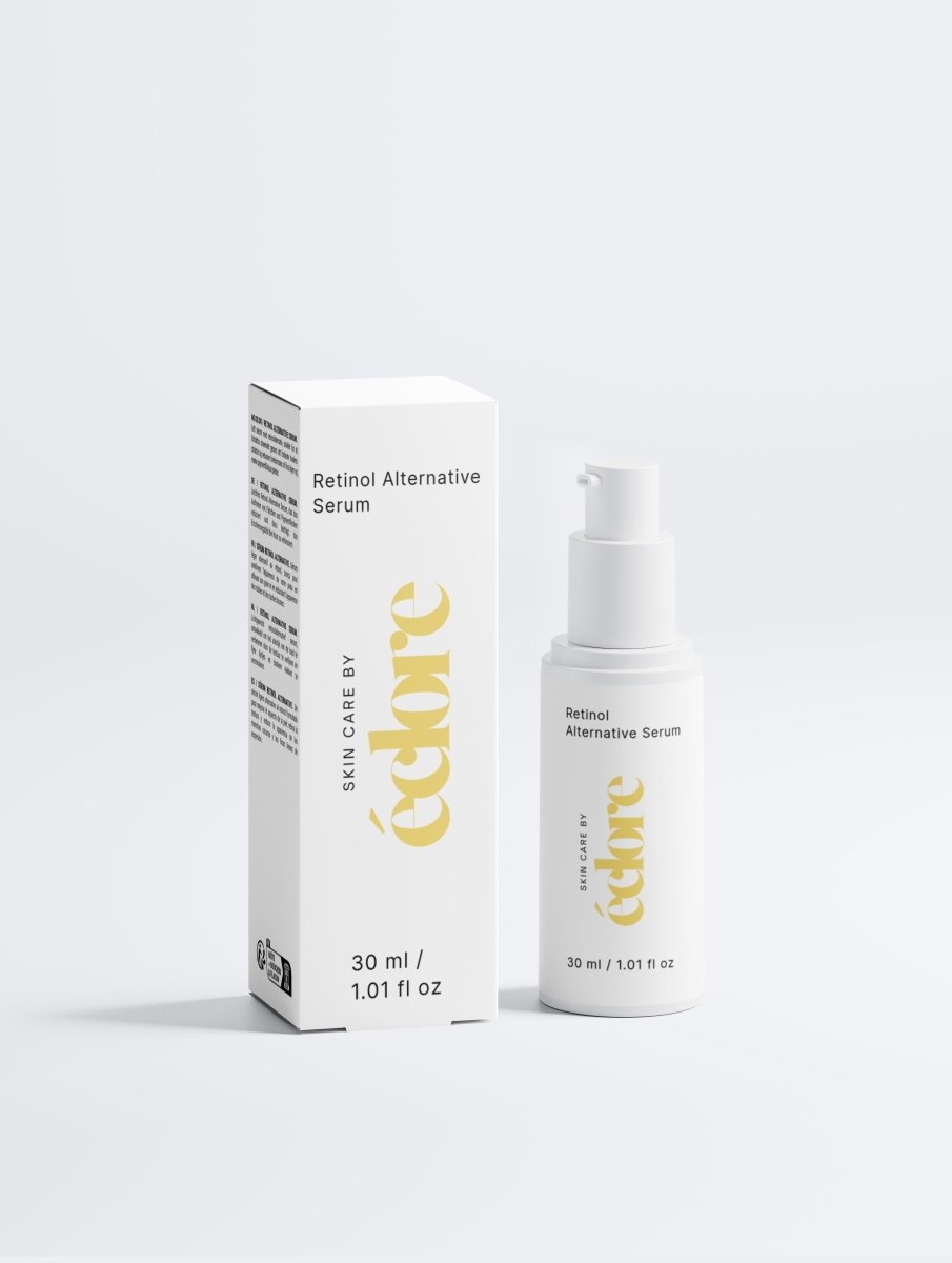 Vit förpackning och flaska med pump för Retinol Alternative Serum 30ml från éclore, gul logotyp på minimal bakgrund