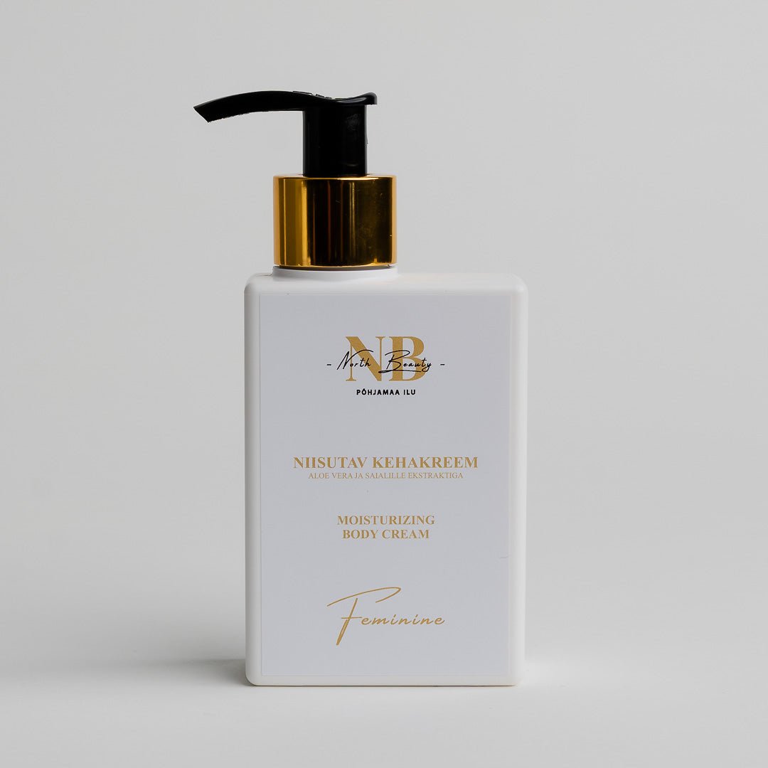 Vit fyrkantig flaska med gulddetaljer och svart pump, återfuktande kroppskräm med aloe vera och ringblomsextrakt 150 ml